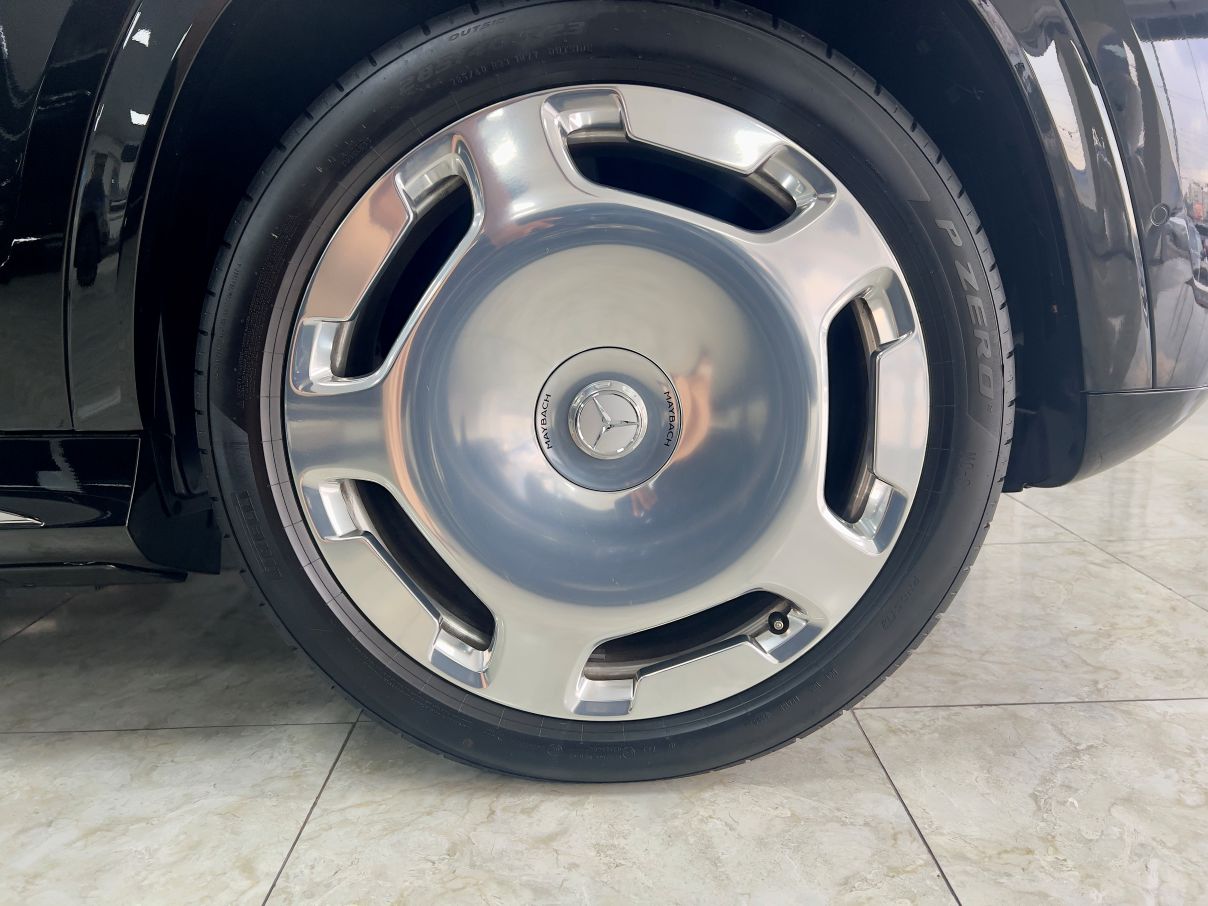 Mercedes Benz GLS600 Maybach