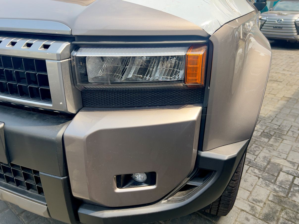 Toyota Landcruiser Prado Limited 2.7L