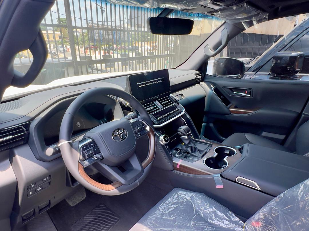 Toyota Land Cruiser GXR