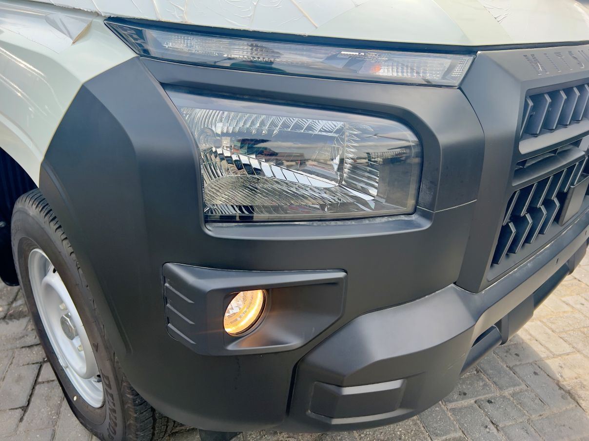 Mitsubishi L200 2.4L
