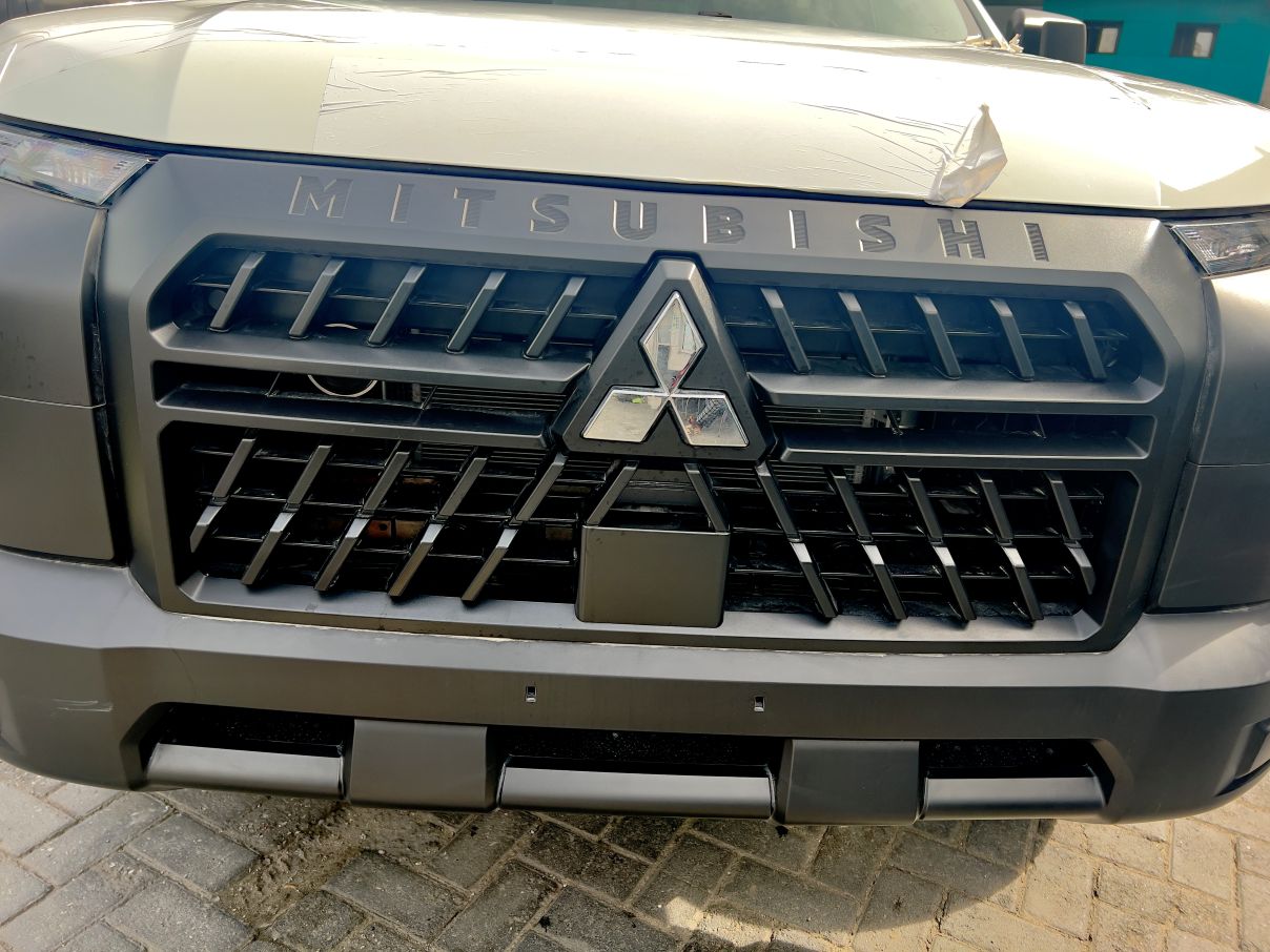 Mitsubishi L200 2.4L