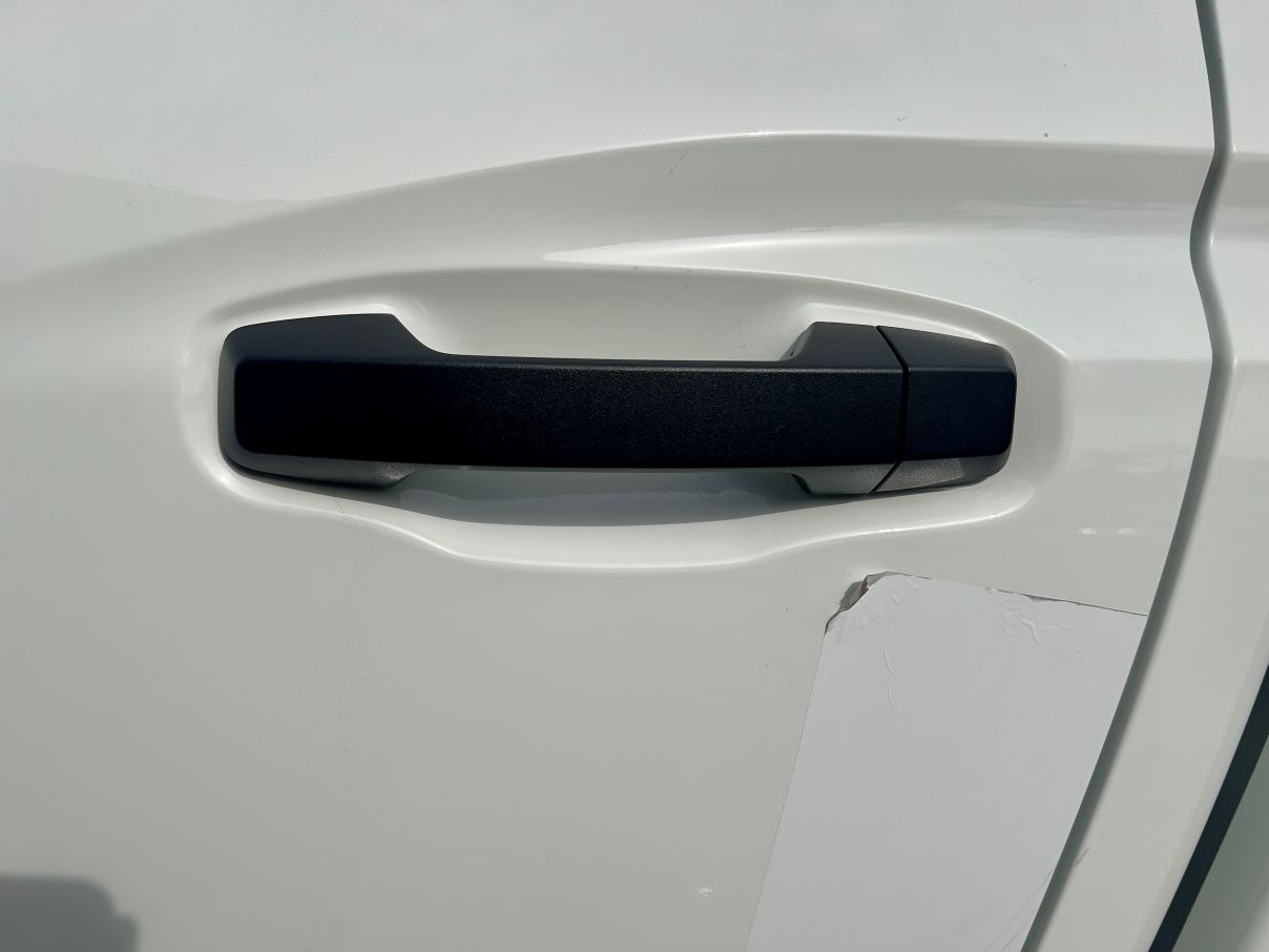Mitsubishi L200 2.4L