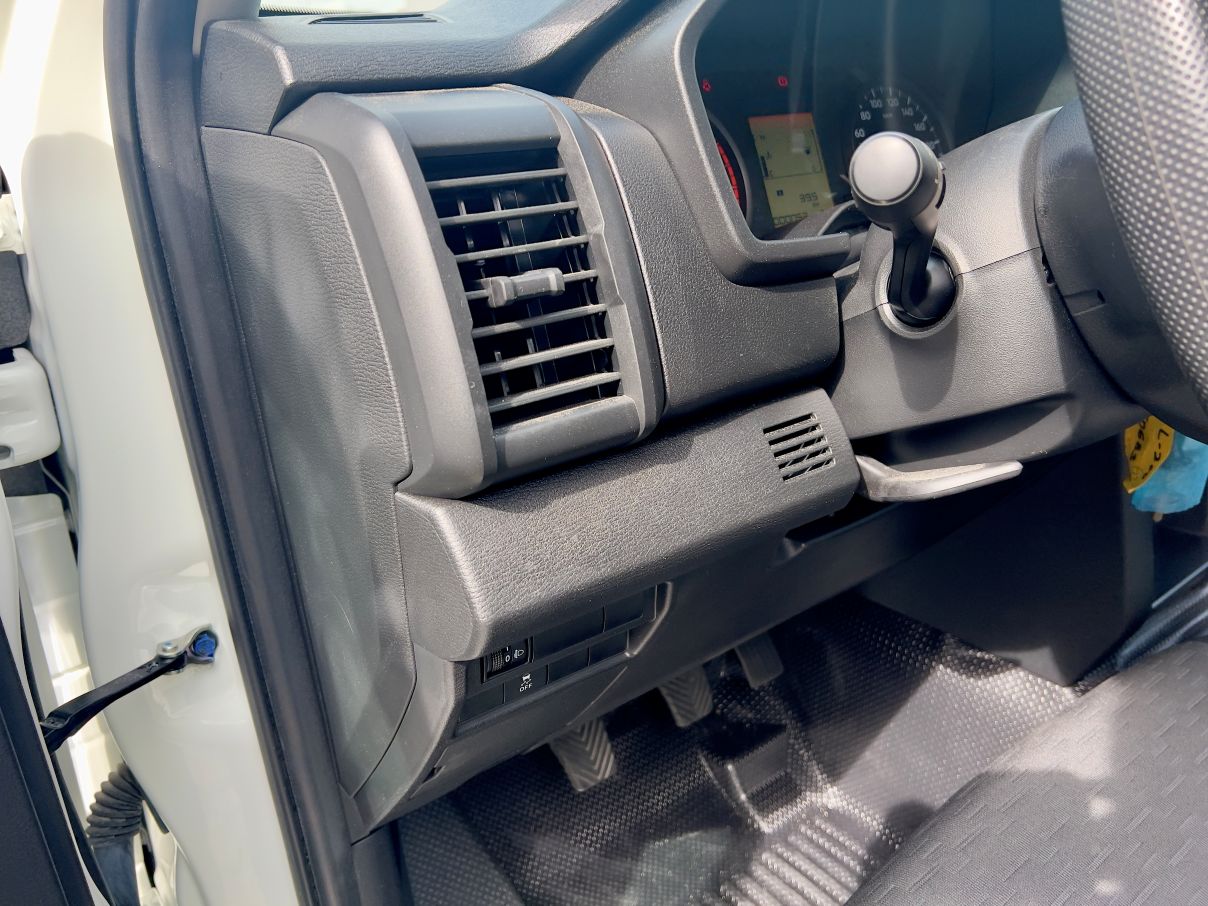 Mitsubishi L200 2.4L
