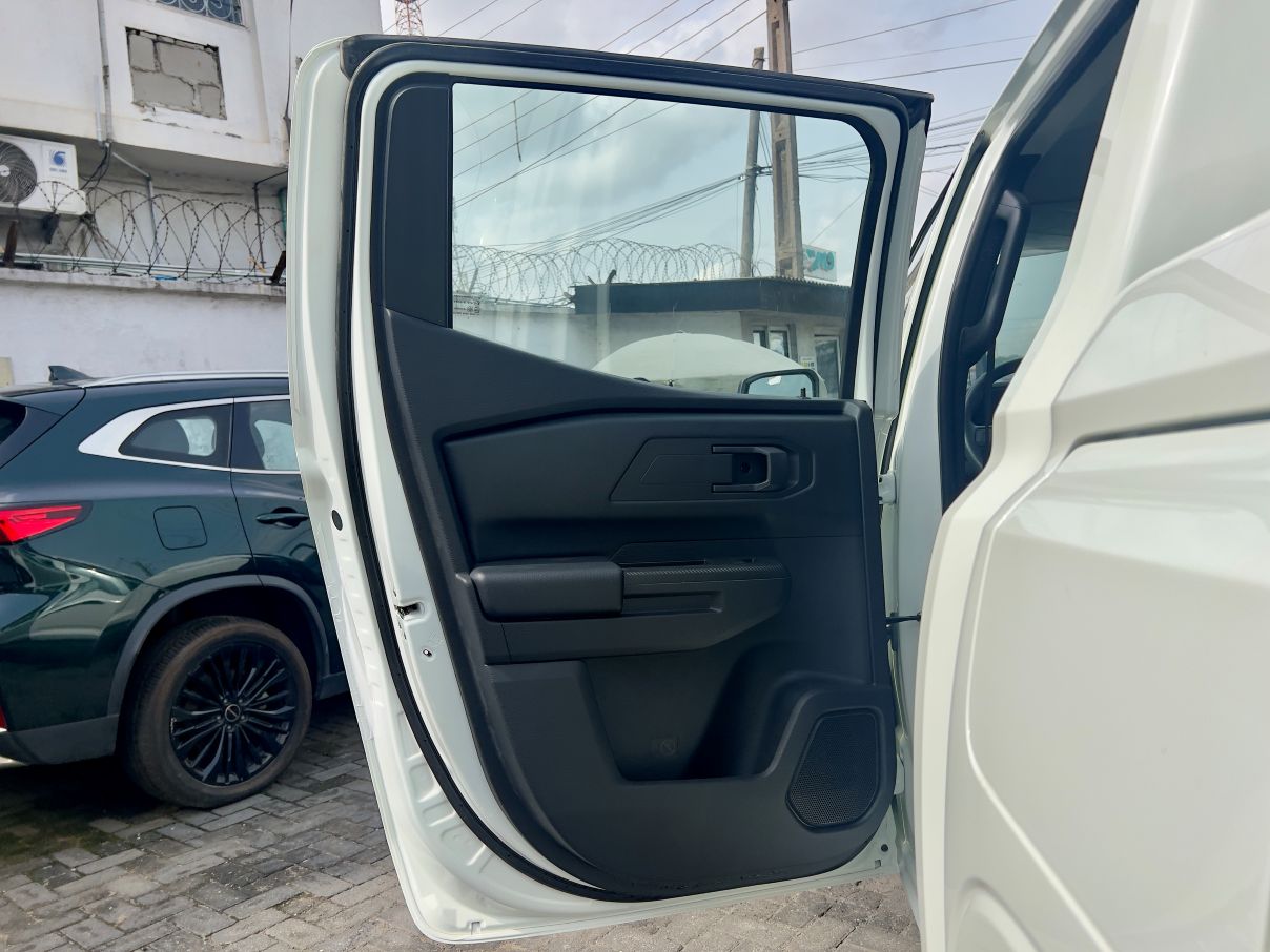 Mitsubishi L200 2.4L