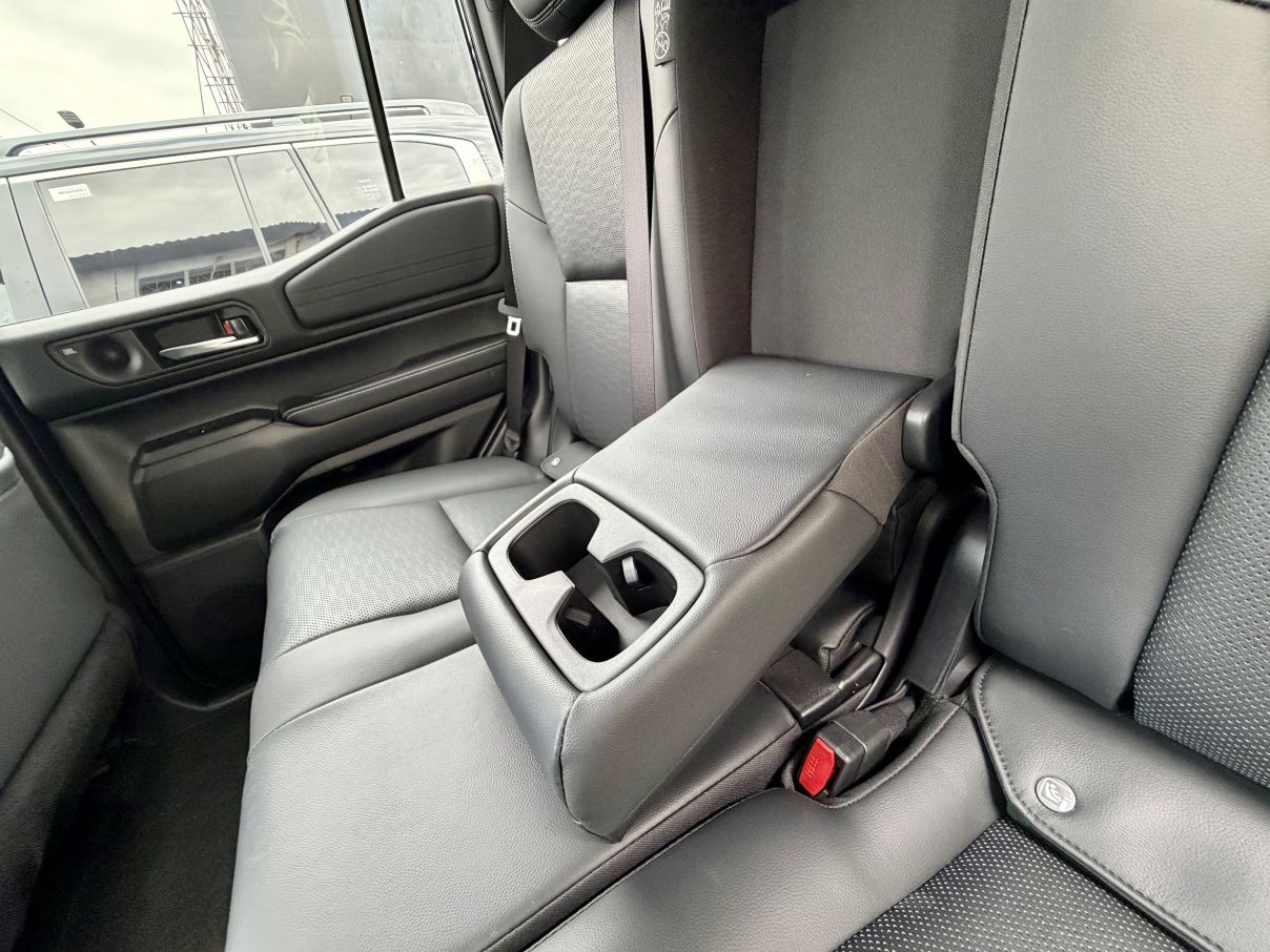 Toyota Land Cruiser Prado Adventure (Luxury)