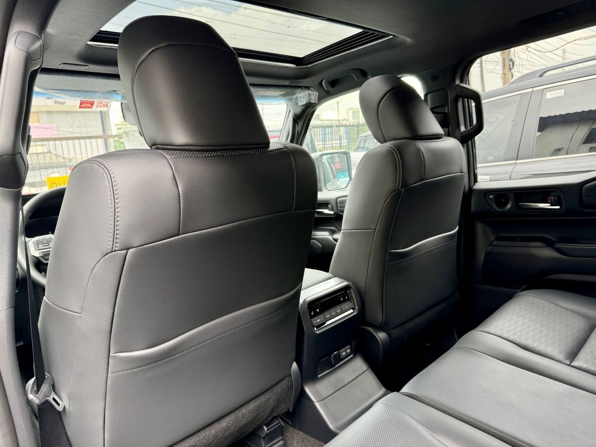 Toyota Land Cruiser Prado Adventure (Luxury)