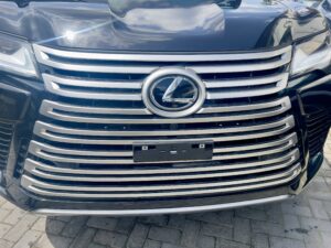 Lexus LX600 Signature