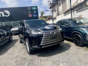 Lexus LX600 Signature