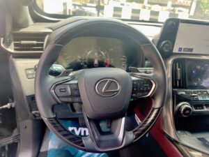Lexus LX600 Signature