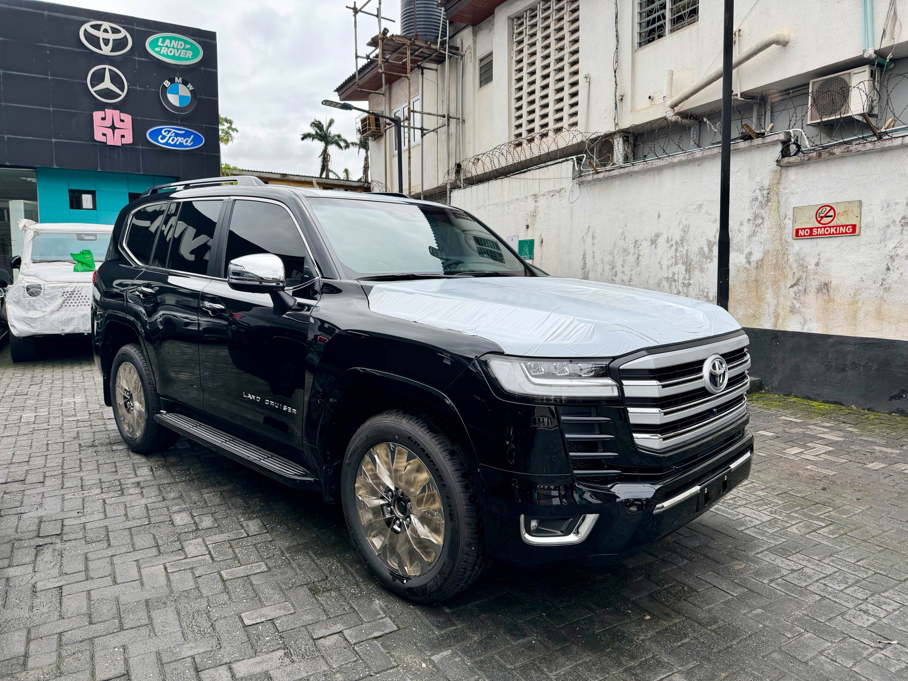 Toyota Land Cruiser VX