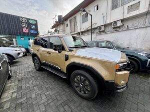 Toyota LandCruiser Prado (Luxury)