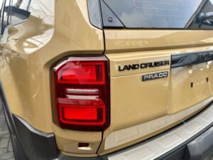Toyota LandCruiser Prado (Luxury)