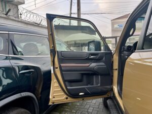 Toyota LandCruiser Prado (Luxury)