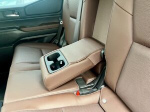 Toyota LandCruiser Prado (Luxury)