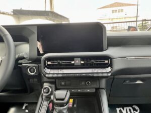 Toyota LandCruiser Prado (Luxury)
