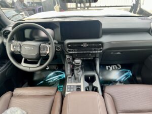 Toyota LandCruiser Prado (Luxury)
