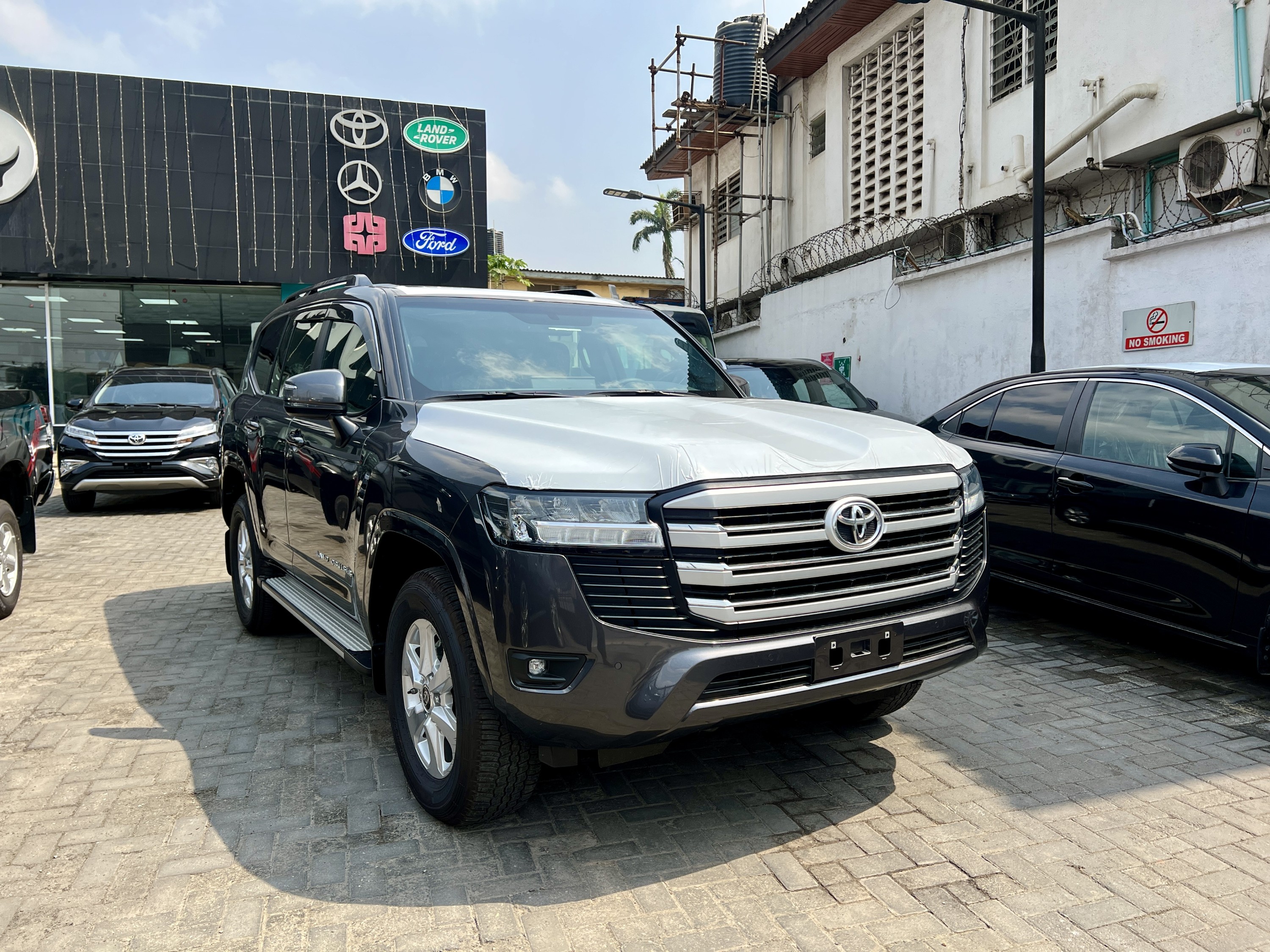 Toyota Land Cruiser GXR