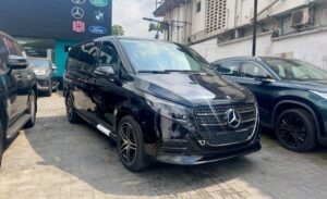 Mercedes Benz V300