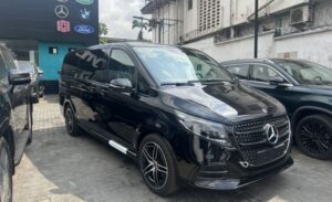 Mercedes Benz V300