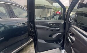 Mercedes Benz V300