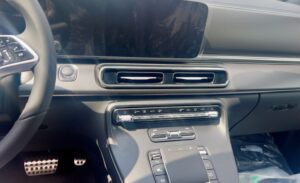 Mercedes Benz V300