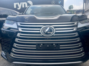 Lexus LX 700H Signature