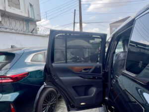 Lexus LX 700H Signature