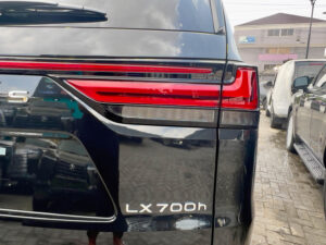 Lexus LX 700H Signature