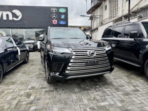 Lexus LX 700H VIP
