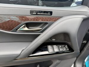 Lexus LX 700H VIP