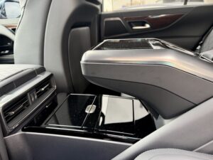 Lexus LX 700H VIP