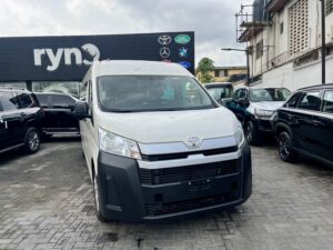Toyota Hiace MT