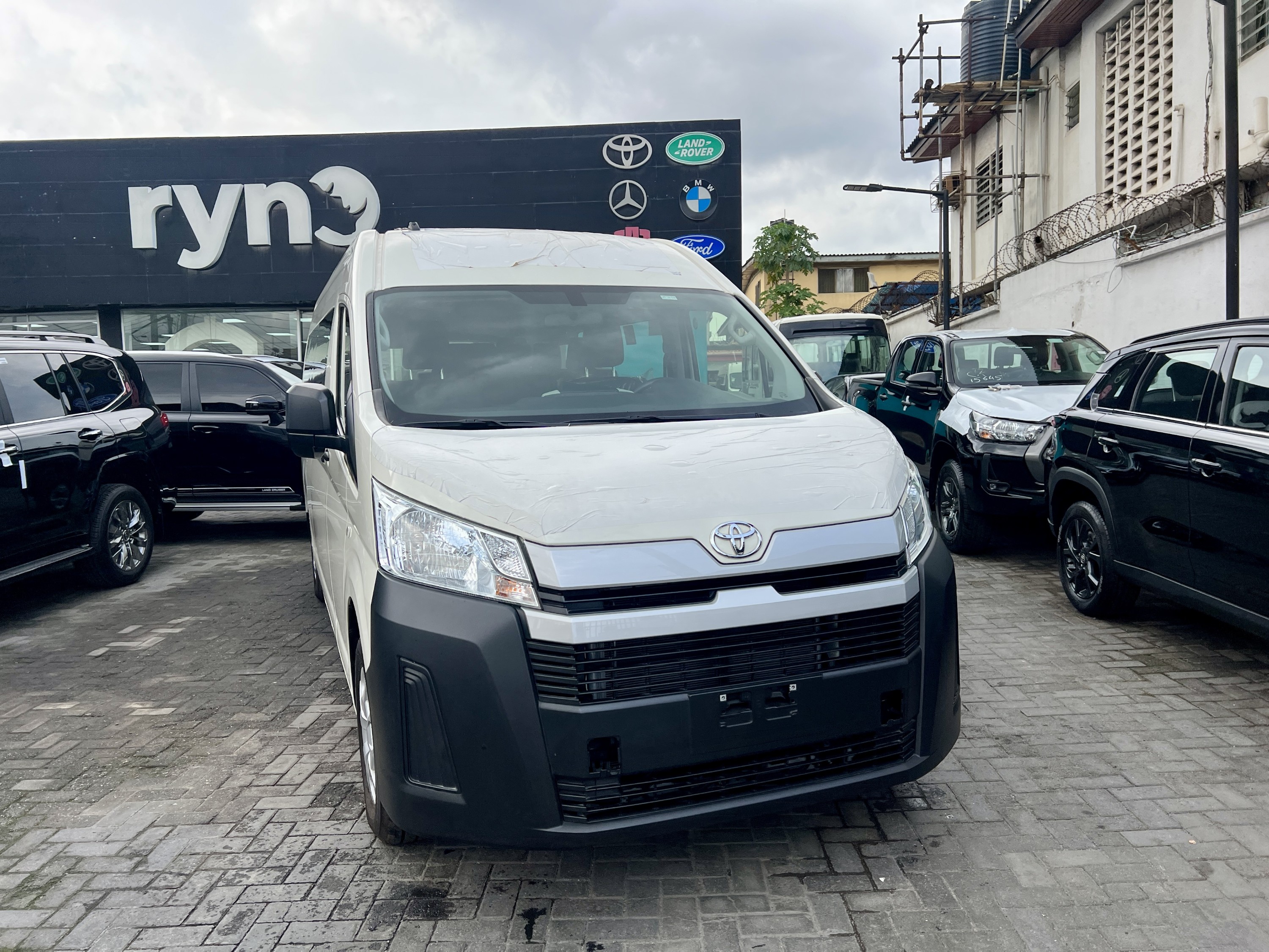 Toyota Hiace MT