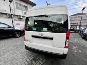Toyota Hiace MT