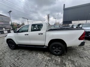 Toyota Hilux 2.7L