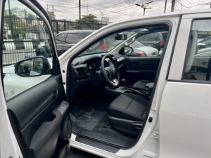 Toyota Hilux 2.7L