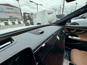 Mercedes Benz E300 Blue