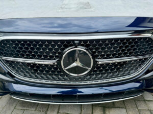 Mercedes Benz E300 Blue