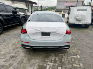 Mercedes Benz E300
