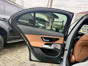 Mercedes Benz E300