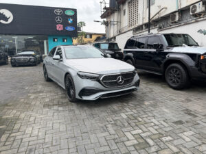 Mercedes Benz E300